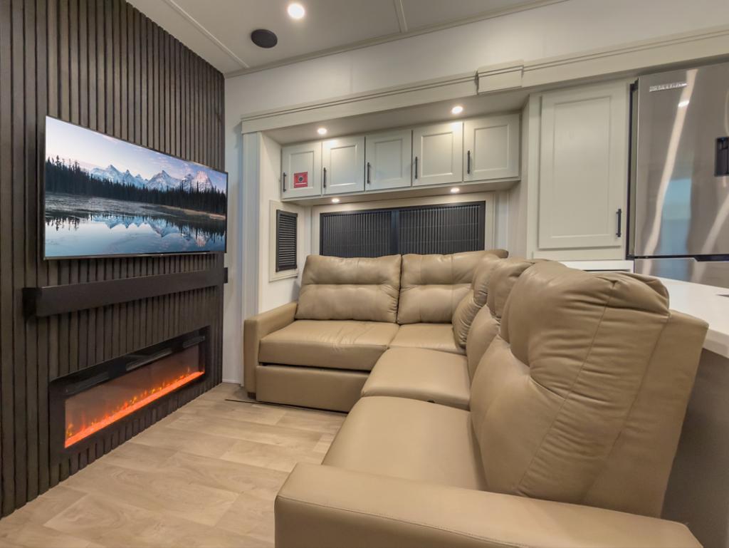 Solitude 414LJMJ L-Shape Sofa with Pull-Out Ottoman